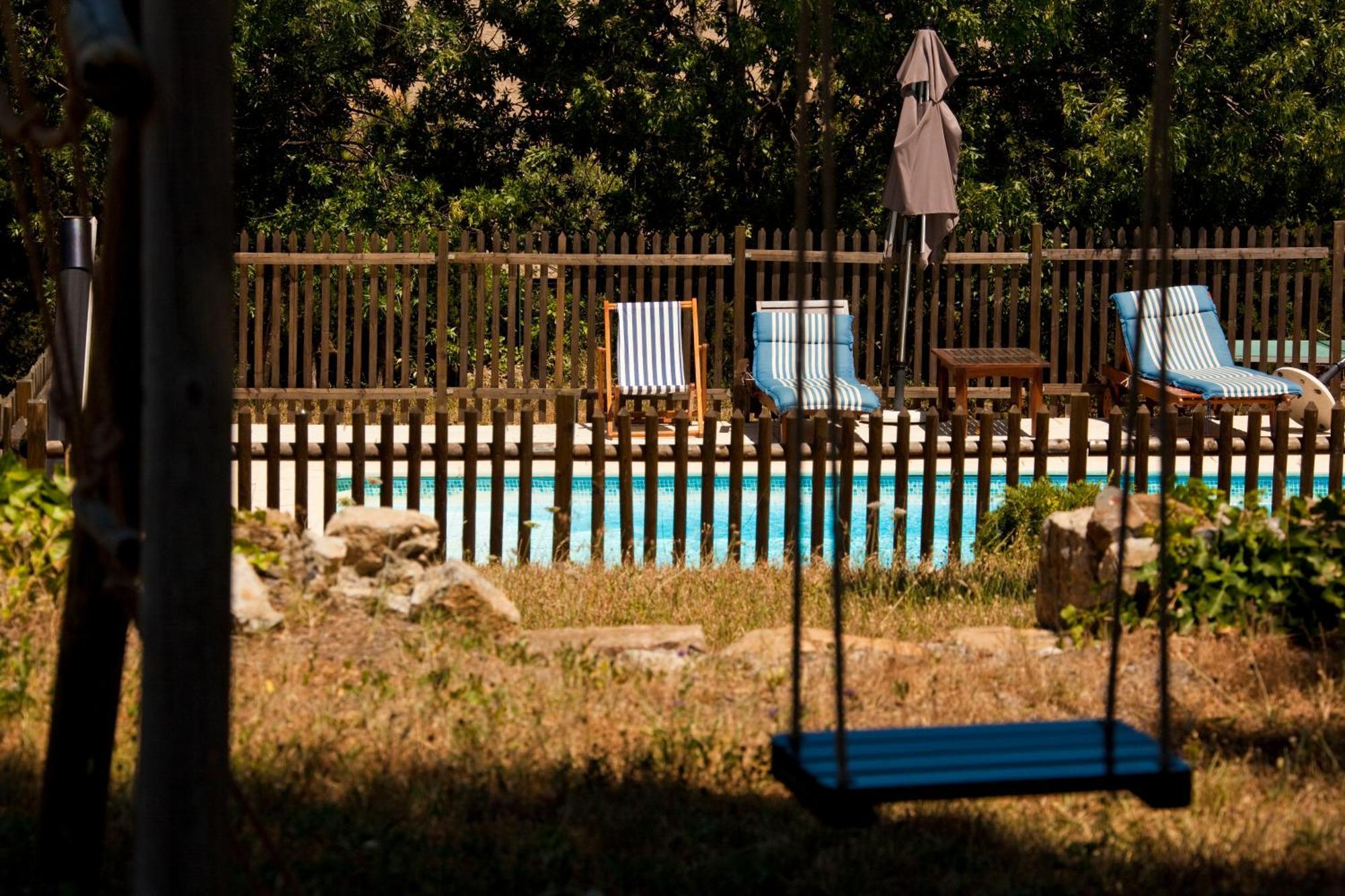 Mas Montluzia Bed & Breakfast Cascastel-des-Corbières Екстериор снимка