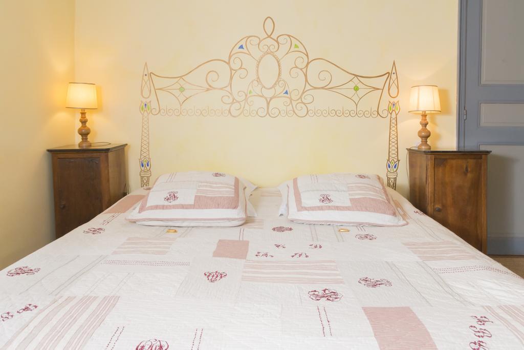Mas Montluzia Bed & Breakfast Cascastel-des-Corbières Екстериор снимка